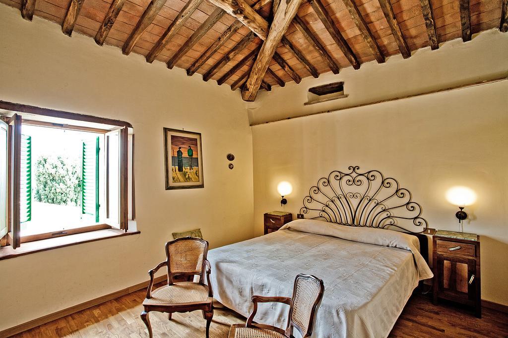 Agriturismo Terra Di Michelangelo Caprese Michelangelo Luaran gambar