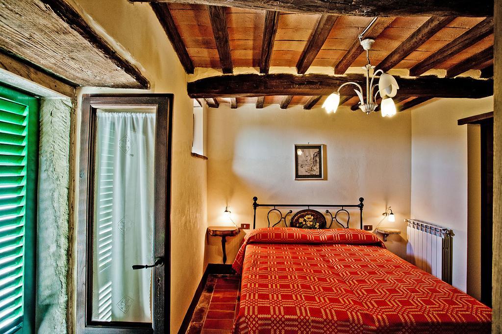 Agriturismo Terra Di Michelangelo Caprese Michelangelo Luaran gambar