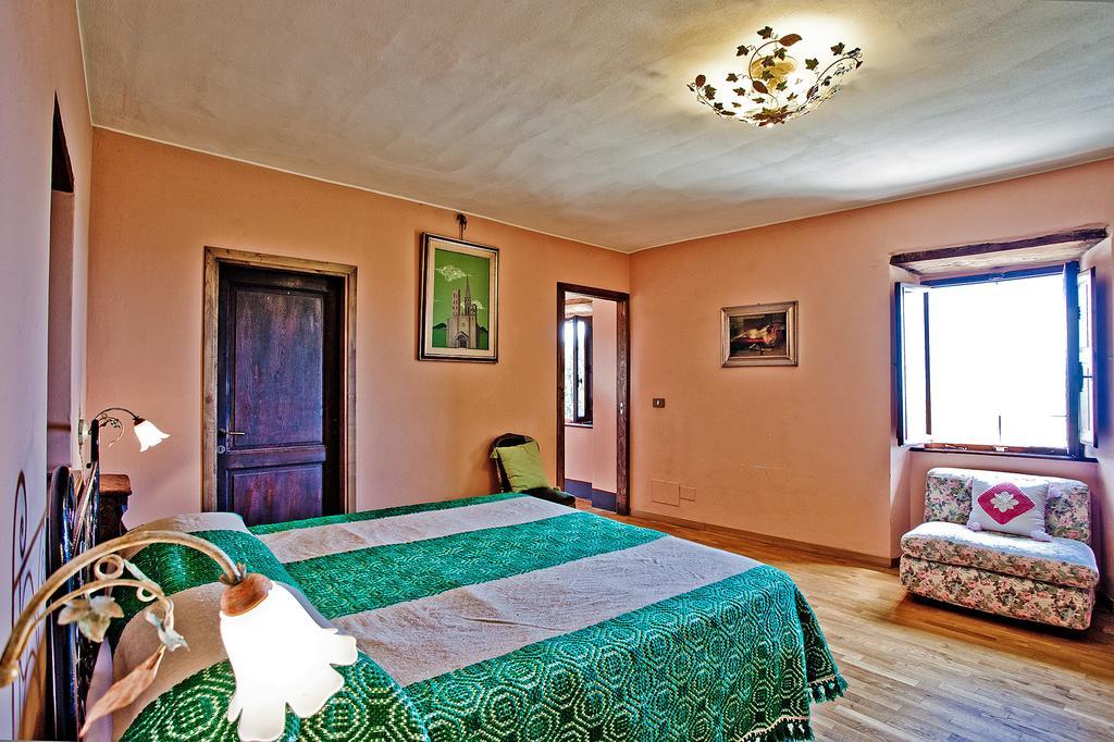 Agriturismo Terra Di Michelangelo Caprese Michelangelo Luaran gambar