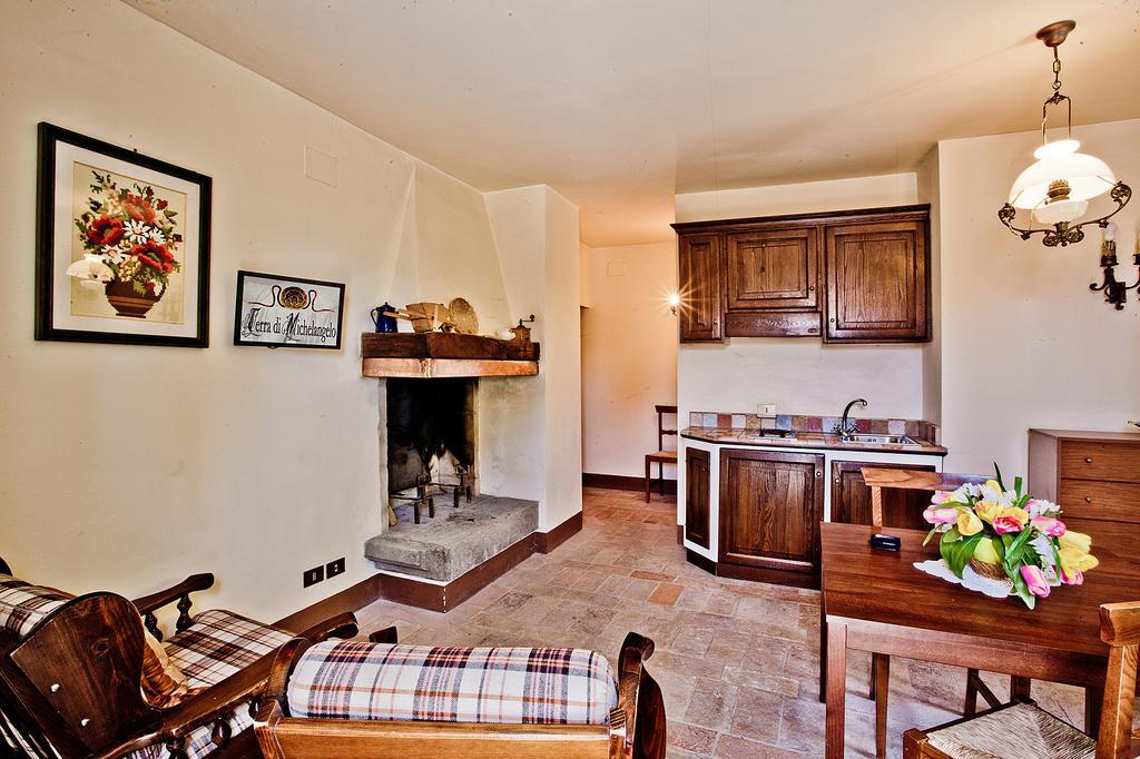 Agriturismo Terra Di Michelangelo Caprese Michelangelo Luaran gambar
