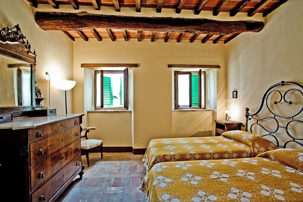 Agriturismo Terra Di Michelangelo Caprese Michelangelo Luaran gambar