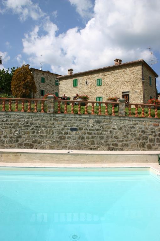 Agriturismo Terra Di Michelangelo Caprese Michelangelo Luaran gambar
