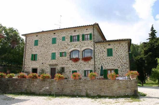 Agriturismo Terra Di Michelangelo Caprese Michelangelo Luaran gambar
